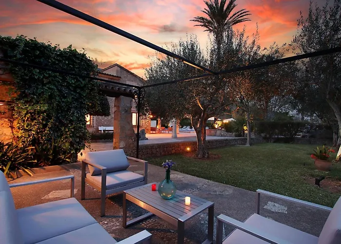 Beeindruckende Grosse In Der Naehe Von Cala San Vicente By Interhome