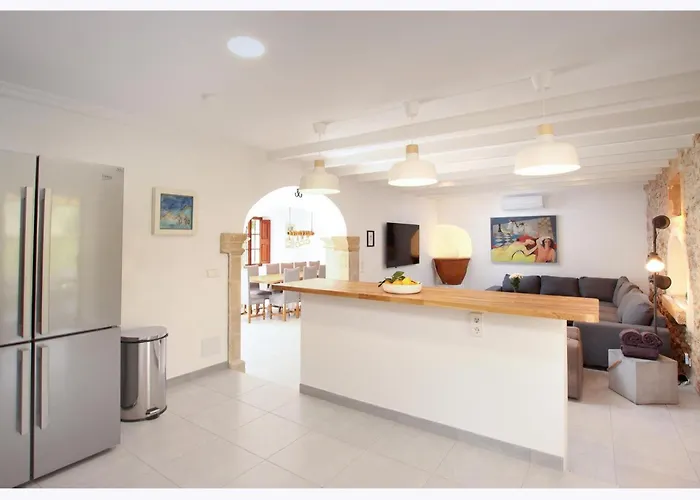 Beeindruckende Grosse In Der Naehe Von Cala San Vicente By Interhome *