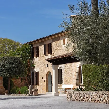 Сasa de vacaciones Beeindruckende Grosse In Der Naehe Von Cala San Vicente By Interhome *