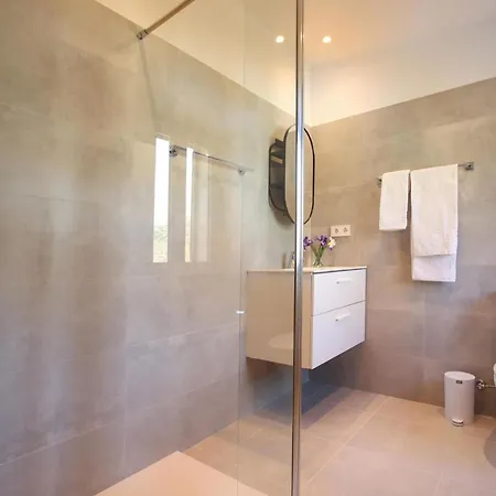 Beeindruckende Grosse In Der Naehe Von Cala San Vicente By Interhome *