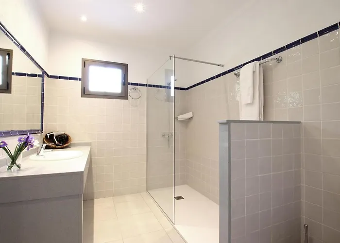 Beeindruckende Grosse In Der Naehe Von Cala San Vicente By Interhome *